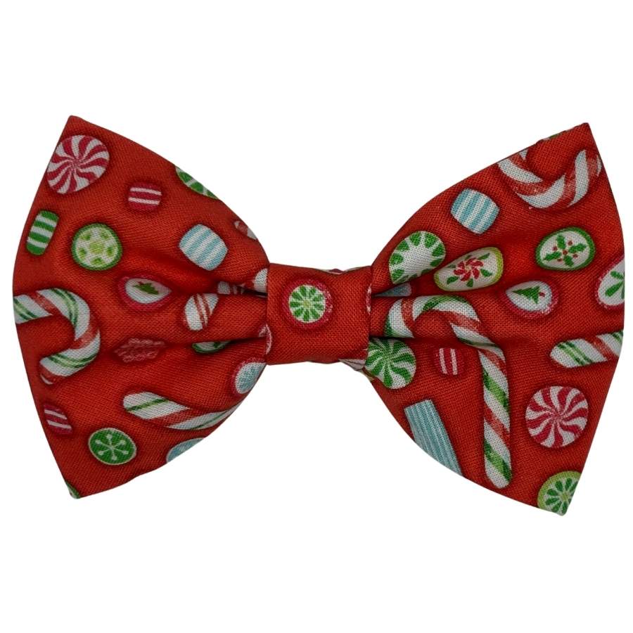 Red candy-patterned bow tie